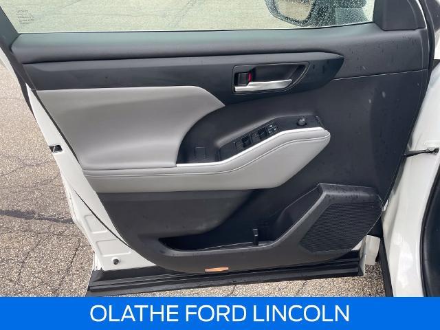 2022 Toyota Highlander - $24,500