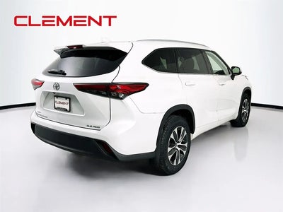 2022 Toyota Highlander AWD XLE 4DR SUV