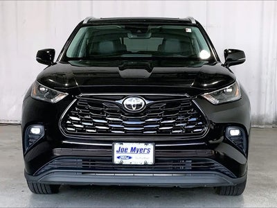 2022 Toyota Highlander AWD XLE 4DR SUV