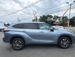 2021 Highlander Thumbnail 4