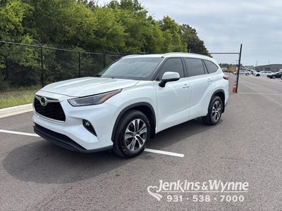 2022 Toyota Highlander AWD XLE 4DR SUV
