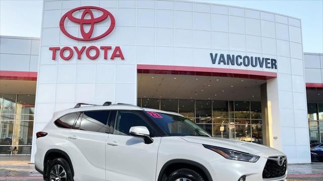 Preowned 2022 Toyota Highlander XLE for Sale