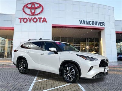 2022 Toyota Highlander AWD XLE 4DR SUV