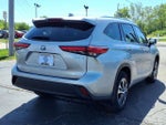 2020 Highlander Hybrid Thumbnail 3