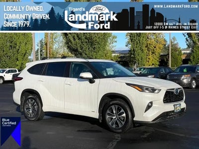2022 Toyota Highlander Hybrid AWD XLE 4DR SUV