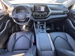 2021 Highlander Hybrid Thumbnail 28