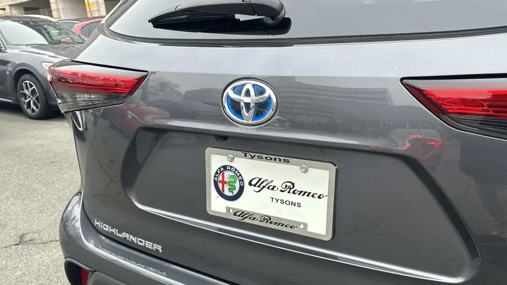 2020 Toyota Highlander Hybrid XLE