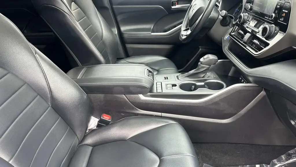 2020 Toyota Highlander Hybrid XLE