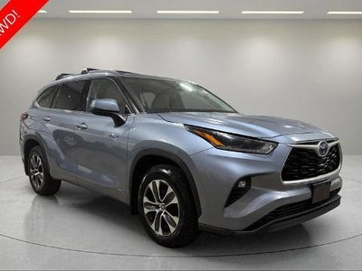 2021 Toyota Highlander Hybrid AWD XLE 4DR SUV
