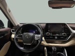 2021 Highlander Hybrid Thumbnail 21