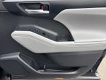 2021 Highlander Hybrid Thumbnail 33