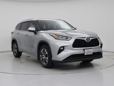 Photo of a 2020 Toyota Highlander Hybrid AWD XLE 4DR SUV for sale