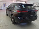 2021 Highlander Hybrid Thumbnail 4
