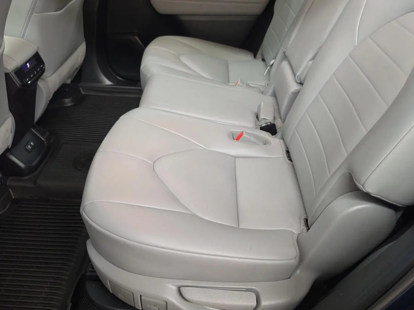 2021 Toyota Highlander - $27,850