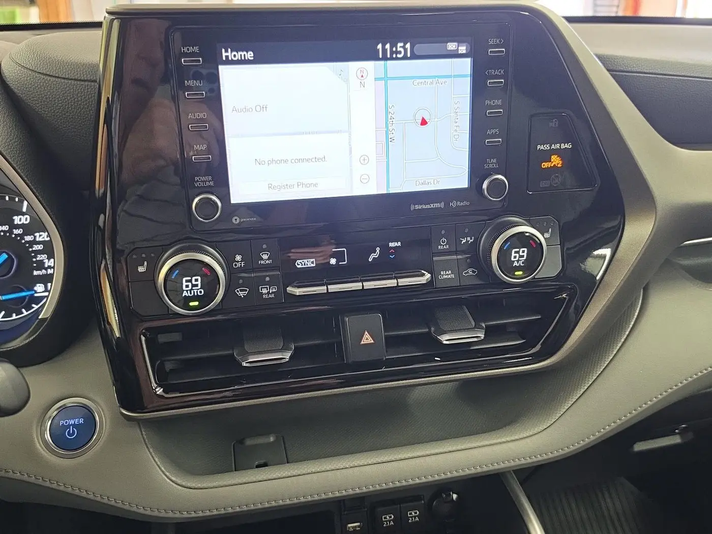 2021 Toyota Highlander - $27,850