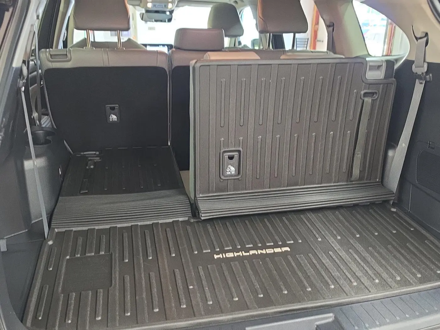 2021 Toyota Highlander - $27,850