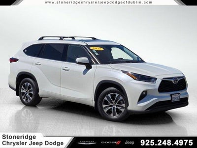 2021 Toyota Highlander XLE 4DR SUV