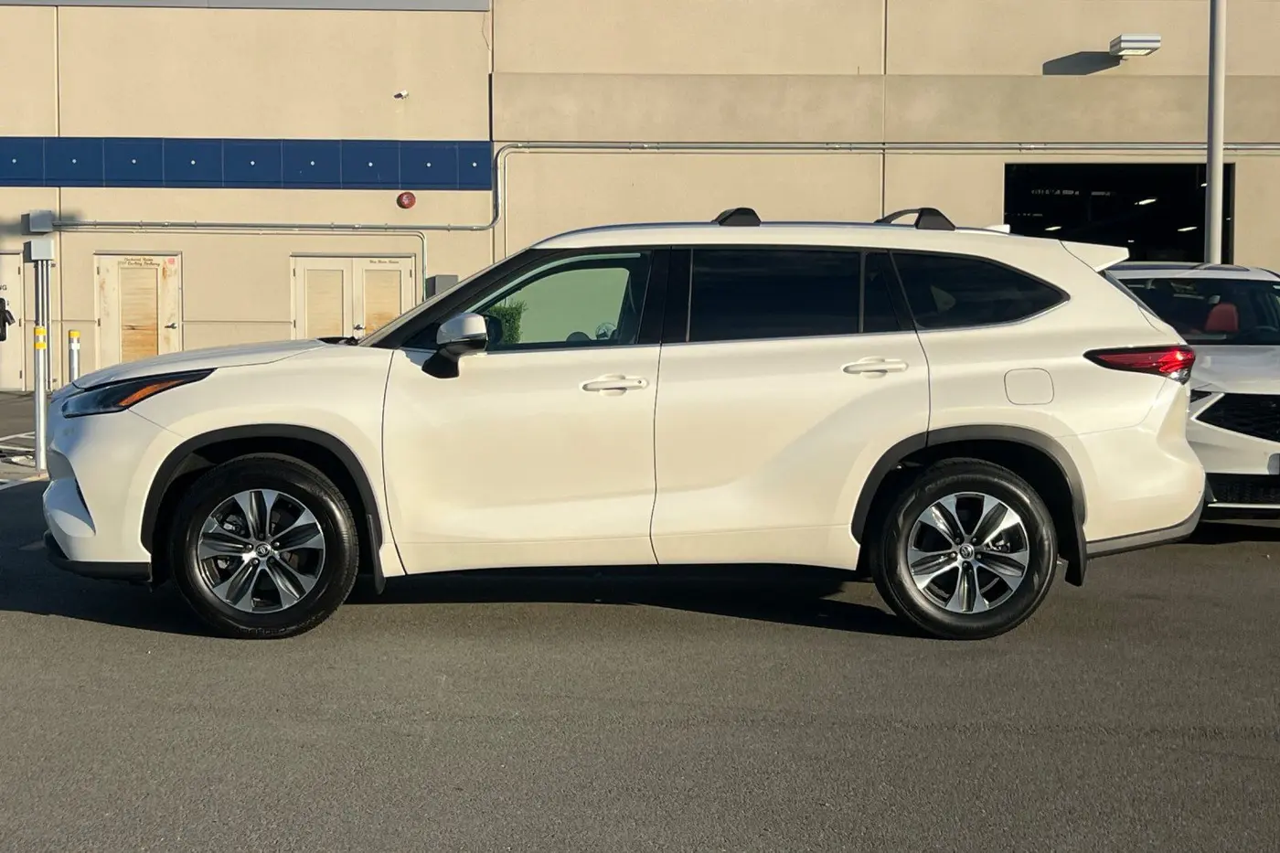 2021 Toyota Highlander - $31,388