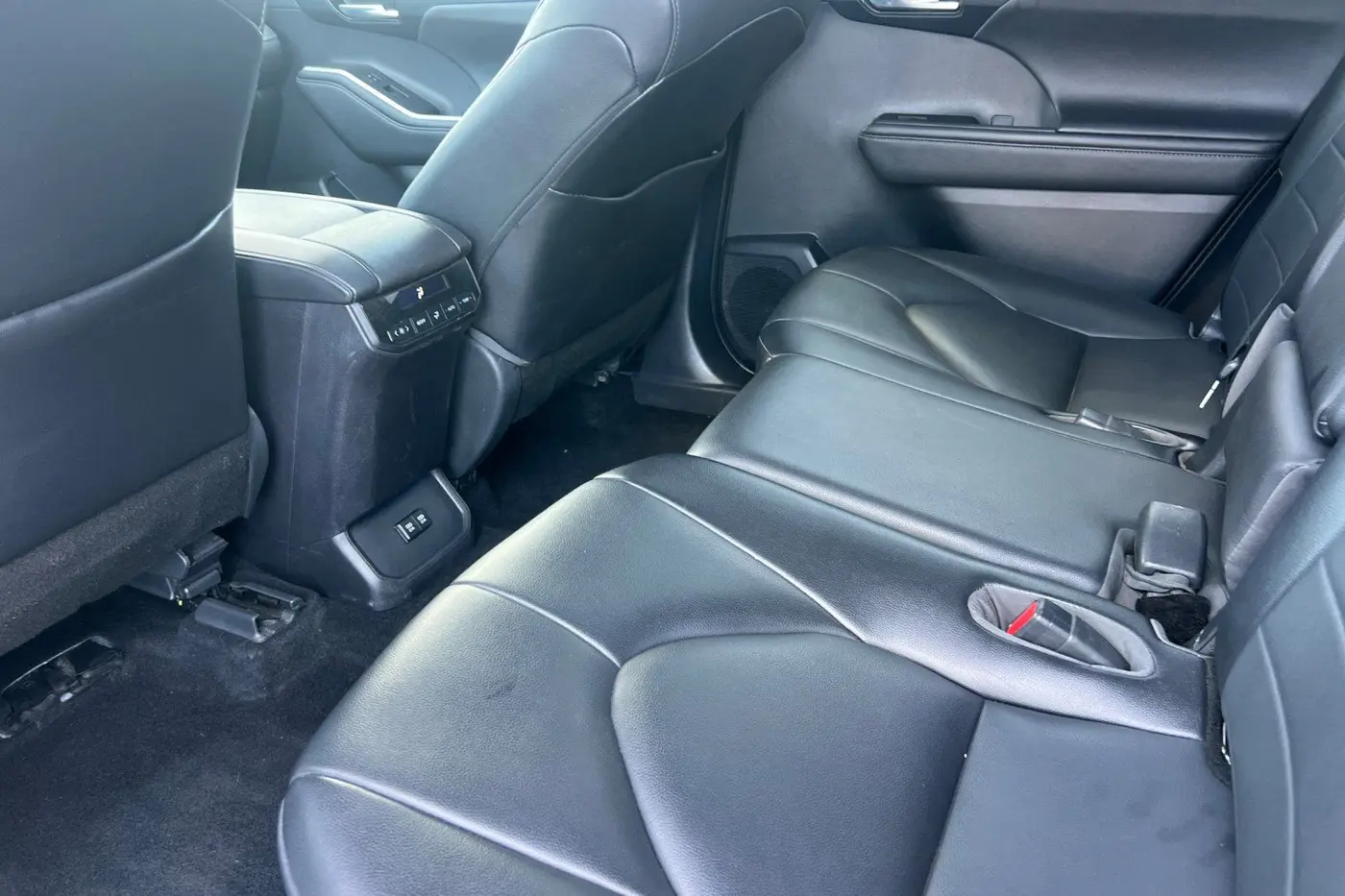 2021 Toyota Highlander - $31,388