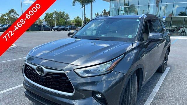 Preowned 2020 Toyota Highlander XLE for Sale