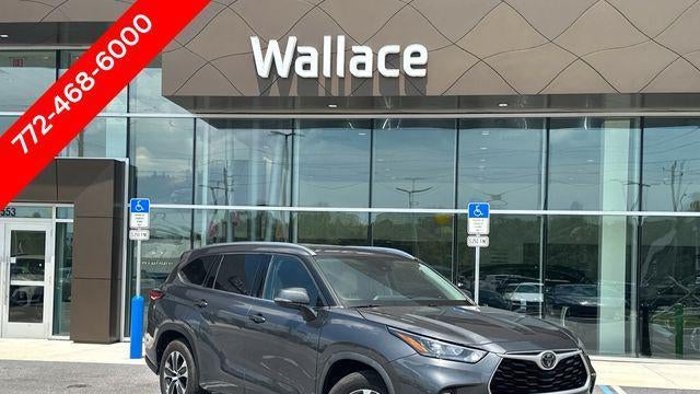 Preowned 2020 Toyota Highlander XLE for Sale