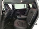 2022 Highlander Thumbnail 20