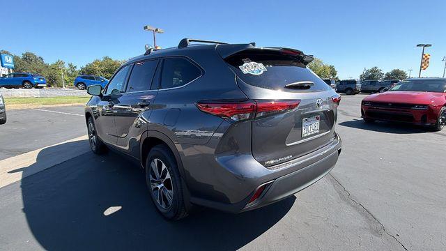 2022 Toyota Highlander - $38,910
