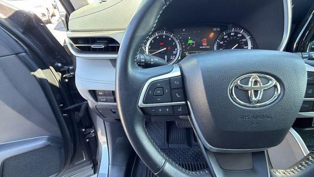 2022 Toyota Highlander - $38,910