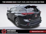 2021 Highlander Thumbnail 3