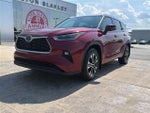 2021 Highlander Thumbnail 2