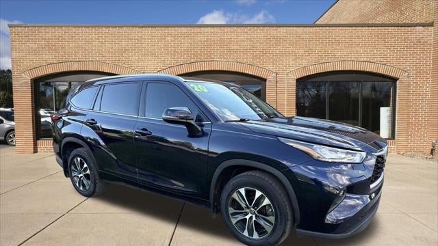 Preowned 2020 Toyota Highlander XLE for Sale