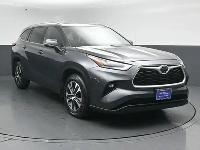 2021 Toyota Highlander AWD XLE 4DR SUV