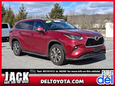2022 Toyota Highlander AWD XLE 4DR SUV