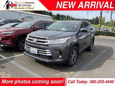 Photo of a 2017 Toyota Highlander Hybrid AWD XLE 4DR SUV for sale