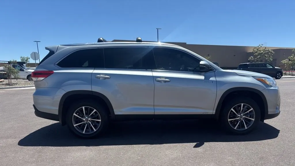 2019 Toyota Highlander Hybrid XLE