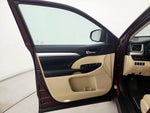2019 Highlander Hybrid Thumbnail 12