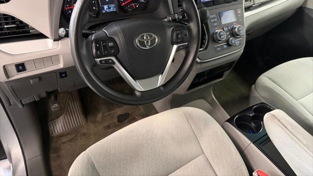 2015 Toyota Sienna LE 7-Passenger