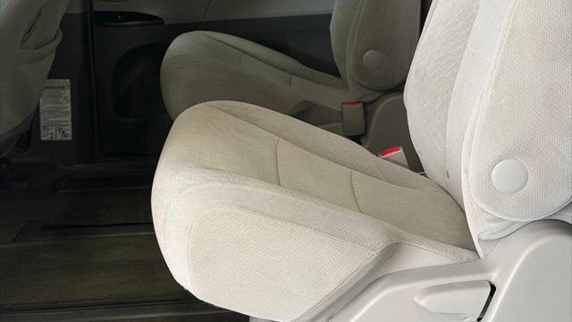 2015 Toyota Sienna LE 7-Passenger