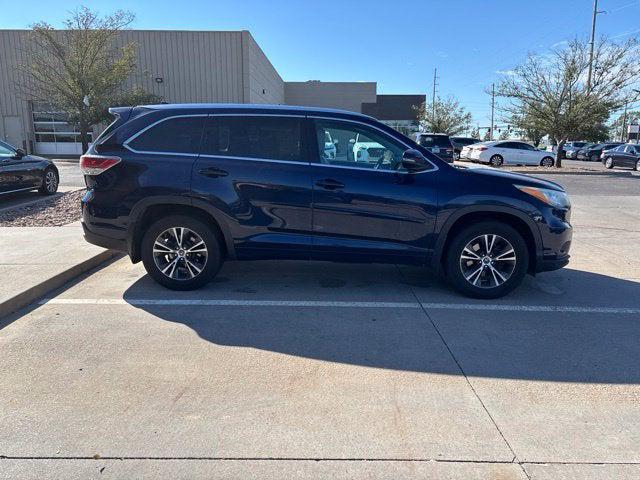 2016 Toyota Highlander - $17,593