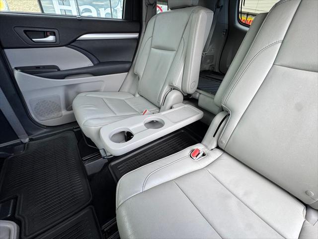 2014 Toyota Highlander - $20,747