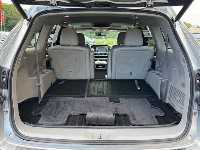 2014 Toyota Highlander - $20,747