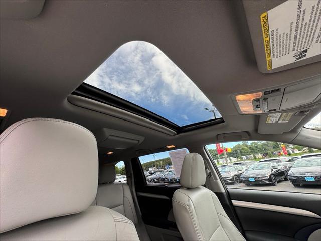 2014 Toyota Highlander - $20,747
