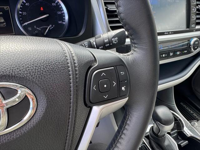 2014 Toyota Highlander - $20,747