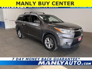 2015 Toyota Highlander with Predawn Gray Mica Exterior