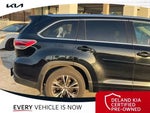 2016 Highlander Thumbnail 3