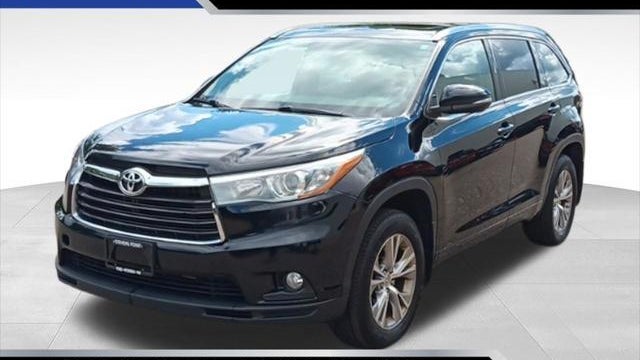 Preowned 2015 Toyota Highlander XLE for Sale