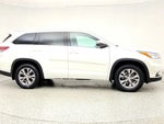 2015 Highlander Thumbnail 4