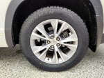 2015 Highlander Thumbnail 9