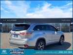 2016 Highlander Thumbnail 6