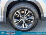 2016 Highlander Thumbnail 9